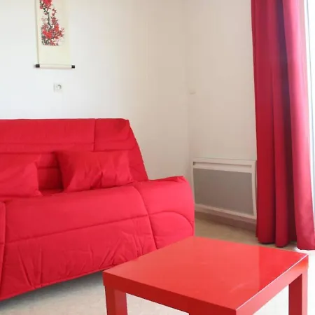 Διαμέρισμα 2 Pieces Avec Piscine Et Parking, Proche Plage, - Fr-1-246-286